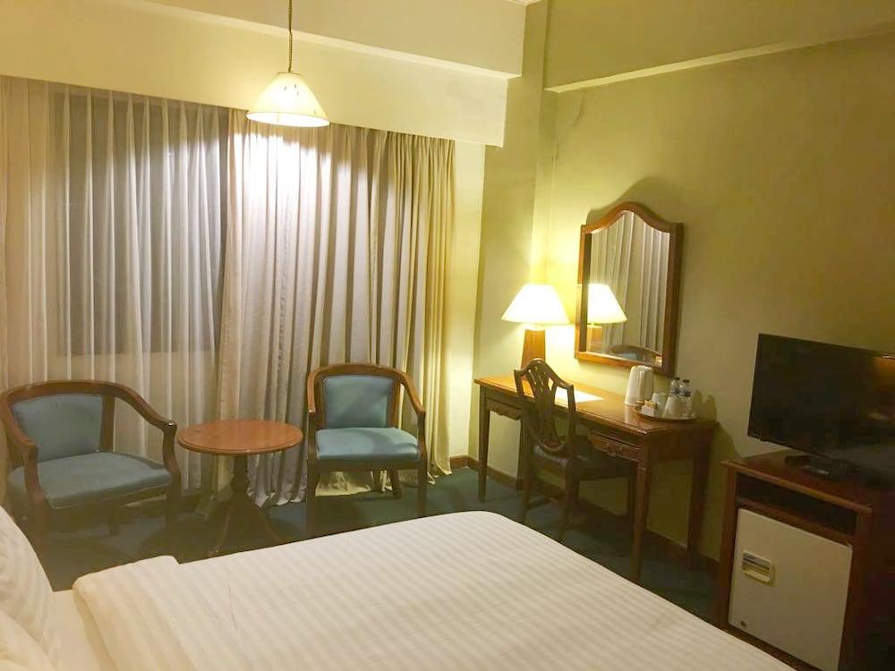 Paragon Wahid Hasyim Jakarta Exterior photo