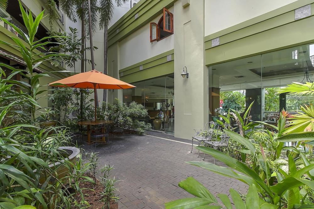 Paragon Wahid Hasyim Jakarta Exterior photo